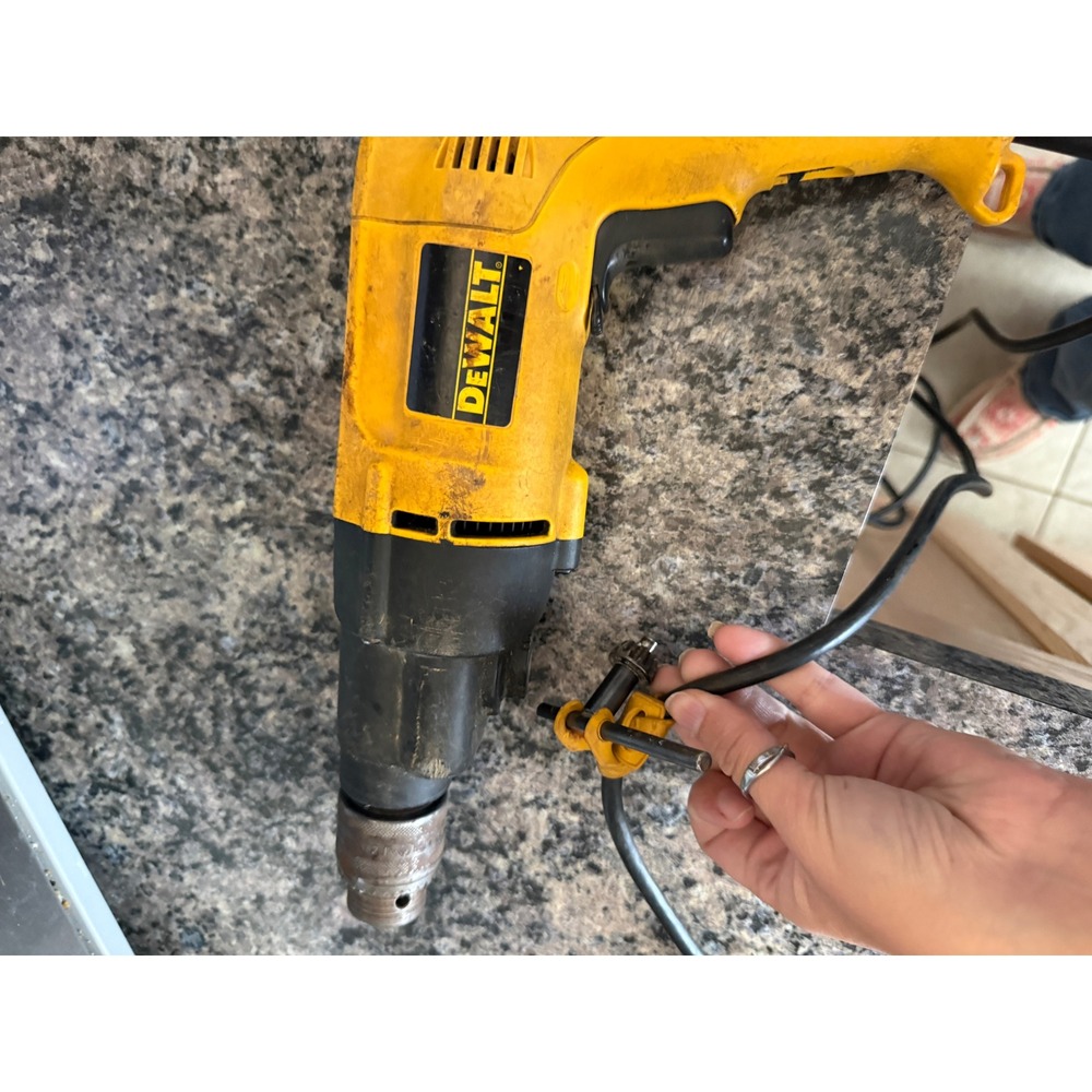 DeWalt‎ DW505 1/2 inch VSR Hammer Drill Corded 7.2A Dual Speed Yellow Black
